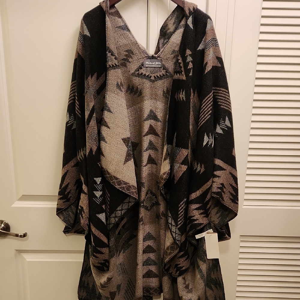 NWT Geometric Patterned Jacket Shawl Style With Hoody